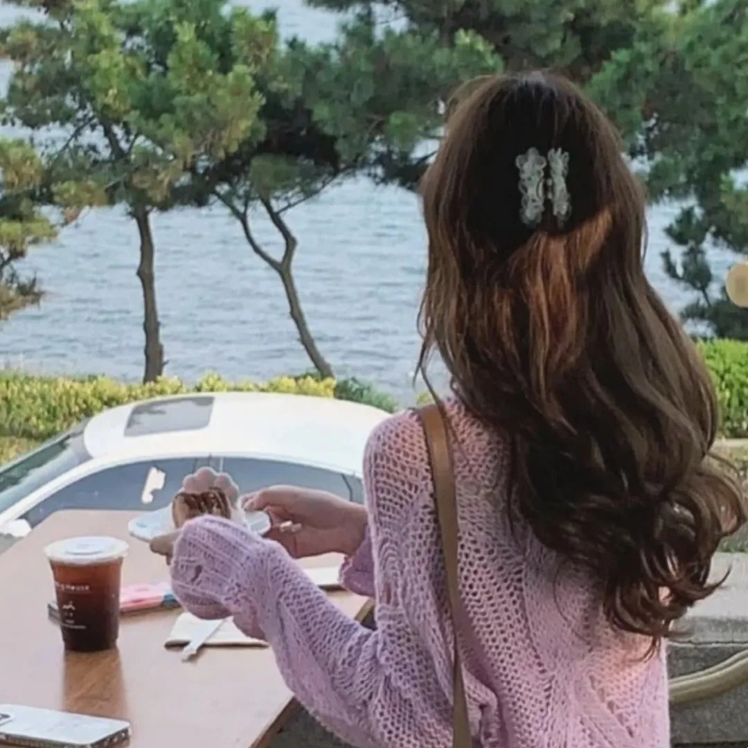 幽冥花开